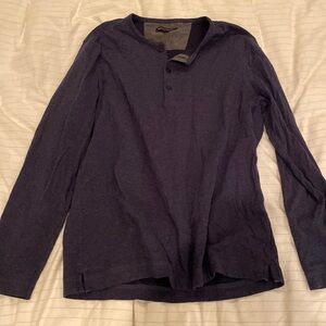 Bananas republic men’s Henley sweater tee shirt